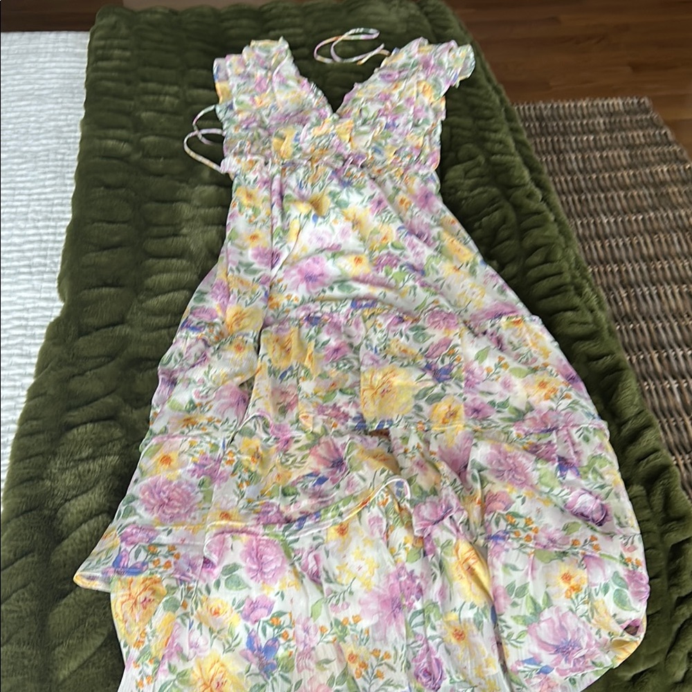 Storia White Floral Dress